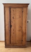 Antiker Schrank Holz 17. Jahrhundert