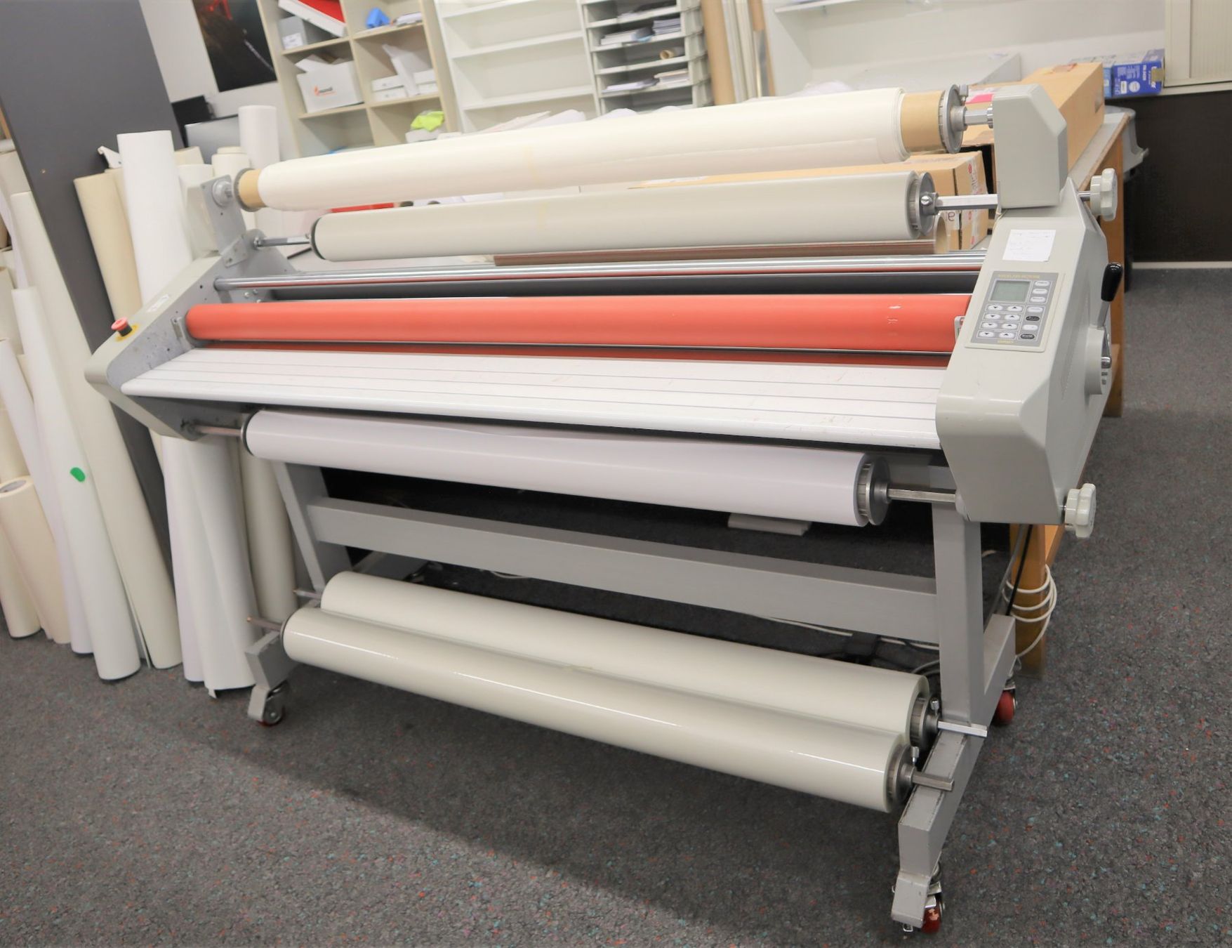 Laminiergeräte: 1 Rollenlaminator GMP Excelam-1670RS – Gebraucht aus Basel von  2
