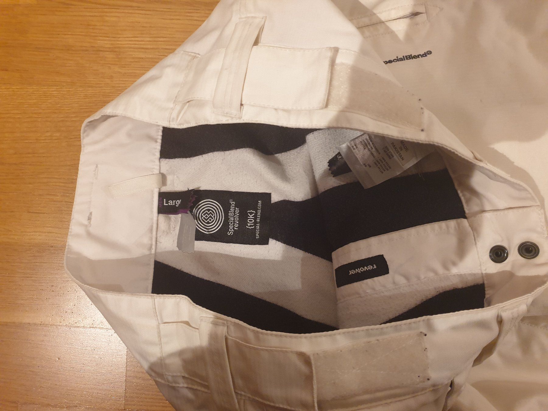 Pantaloni: Special Blend Snowboardhose Revolver – Usato da St.Gallen venduto da Capsule_Corporation 2