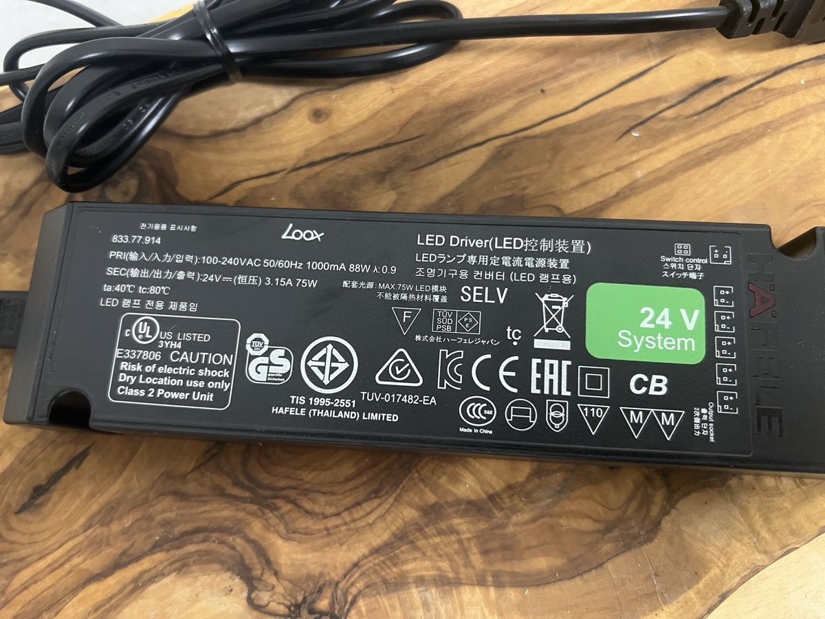 Alimentation électrique: Alimentation Loox 24V Système LED état d'usage – D'occasion à petit-lancy par Mak_zou 2