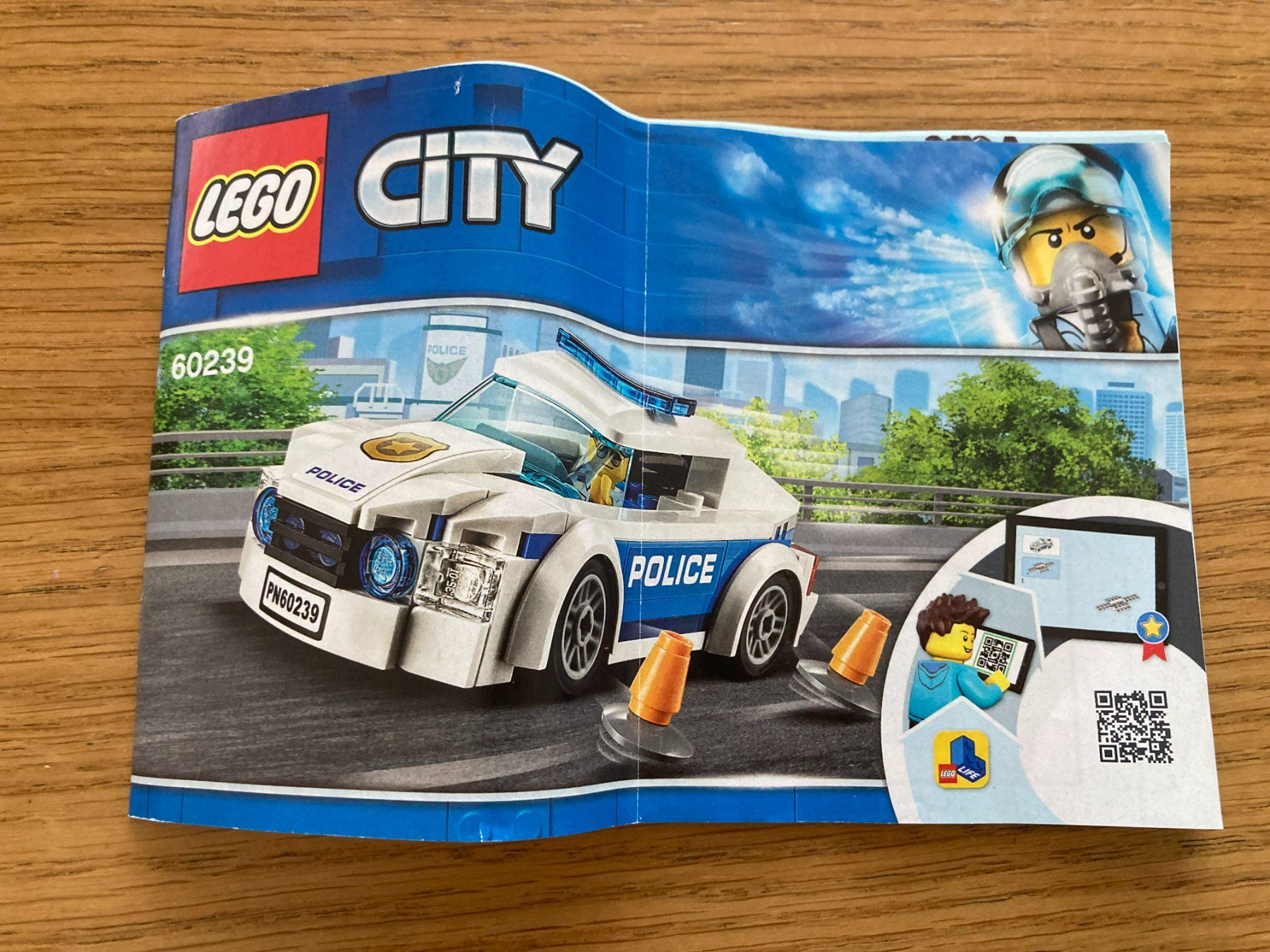 Lego Baukästen: Lego -60239 Streifenwagen- – Gebraucht aus Muttenz von Juvenile33 6