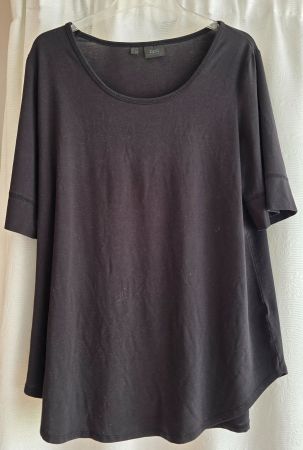 Damen T-Shirt bpc schwarz Rundhals kurzarm Grösse 44/46