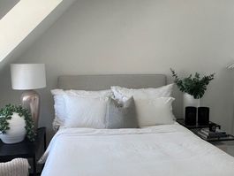 "Unused" 160 x 200 guest bed (only used 14 nights)