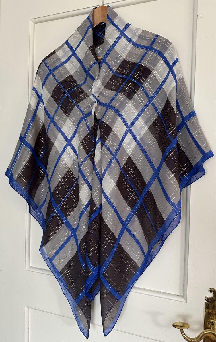 Balenciaga Foulard & Sciarpe: Balenciaga Seidenschal – Nuovo (secondo la descrizione) da Zollikon venduto da _M65_ 1