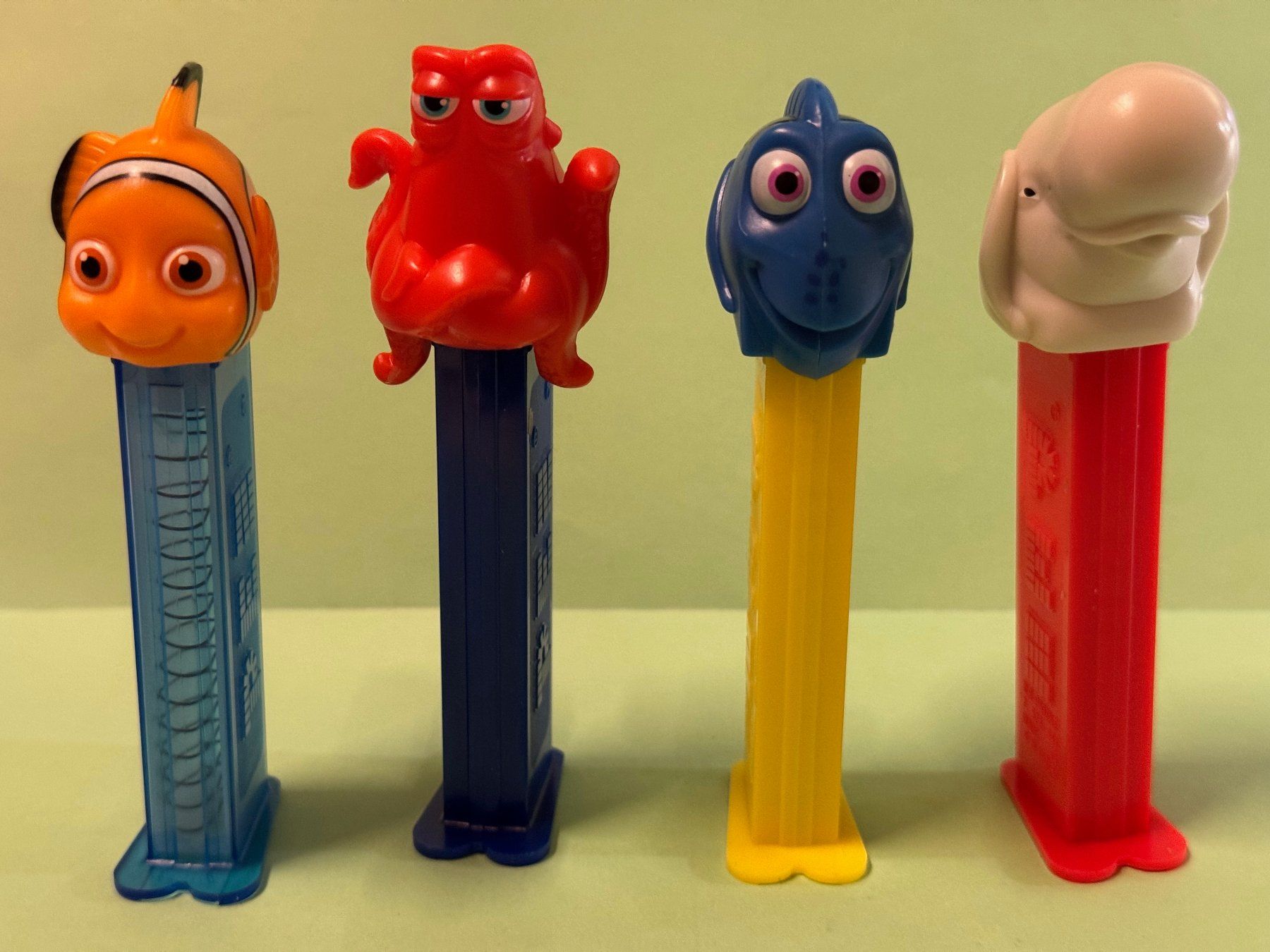 Pez Statuette: 4 PEZ - Spender: Finding Dory, Nemo, ... Disney/Pixar – Usato da Hedingen venduto da Wowi 1