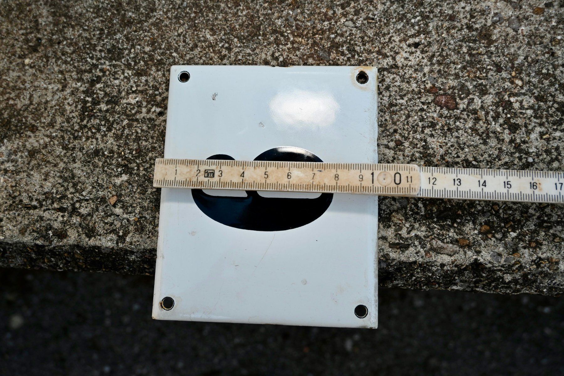 Insegne: altes Emailschild Hausnummer 6 ODER 9 emaille 11.7 x 9.8cm – Usato da Pfaffhausen venduto da mono_rec 8