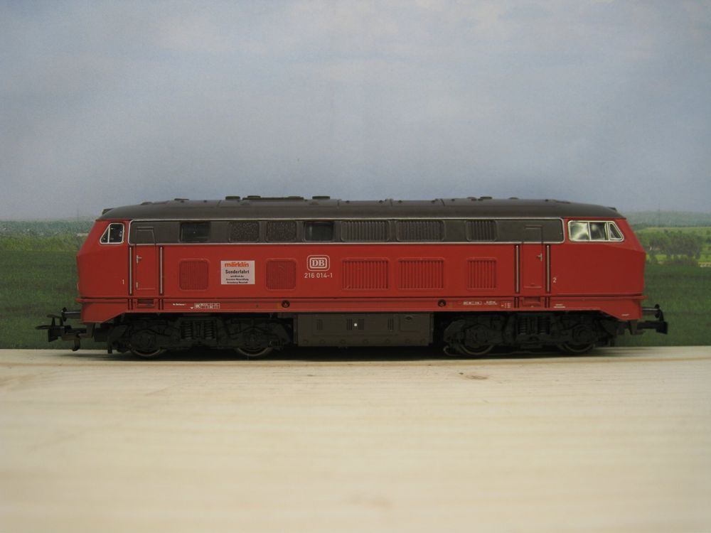 Boîte Vide Märklin 3679 Pour Locomotive Électrique BR216 – H0 – Bon État