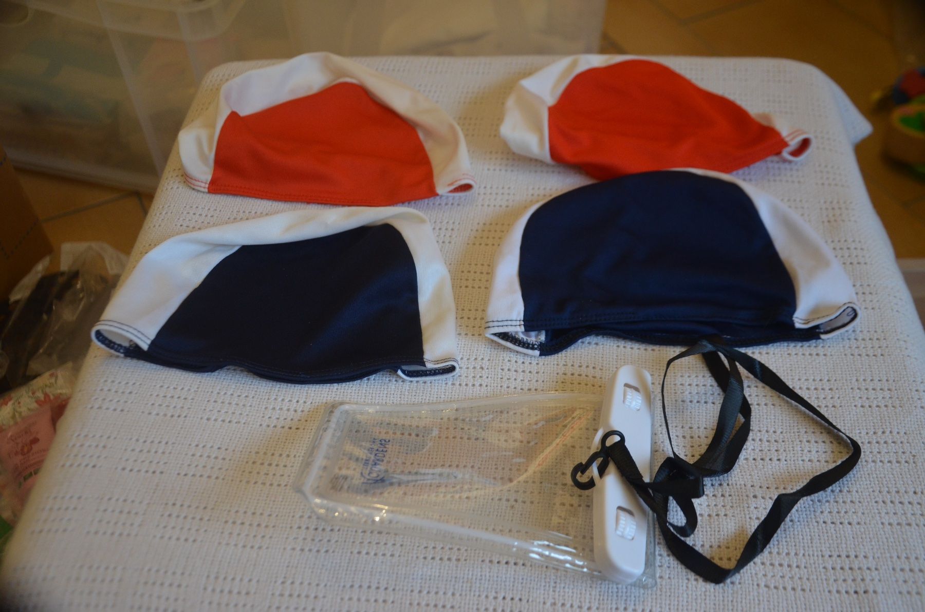 Lotti di vestiti: SCHWIMMBAD PAKET – Usato da Chiasso venduto da Dolly015