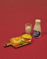 Spiegeleier mit Sandwich für Puppenhaus/Puppenstube