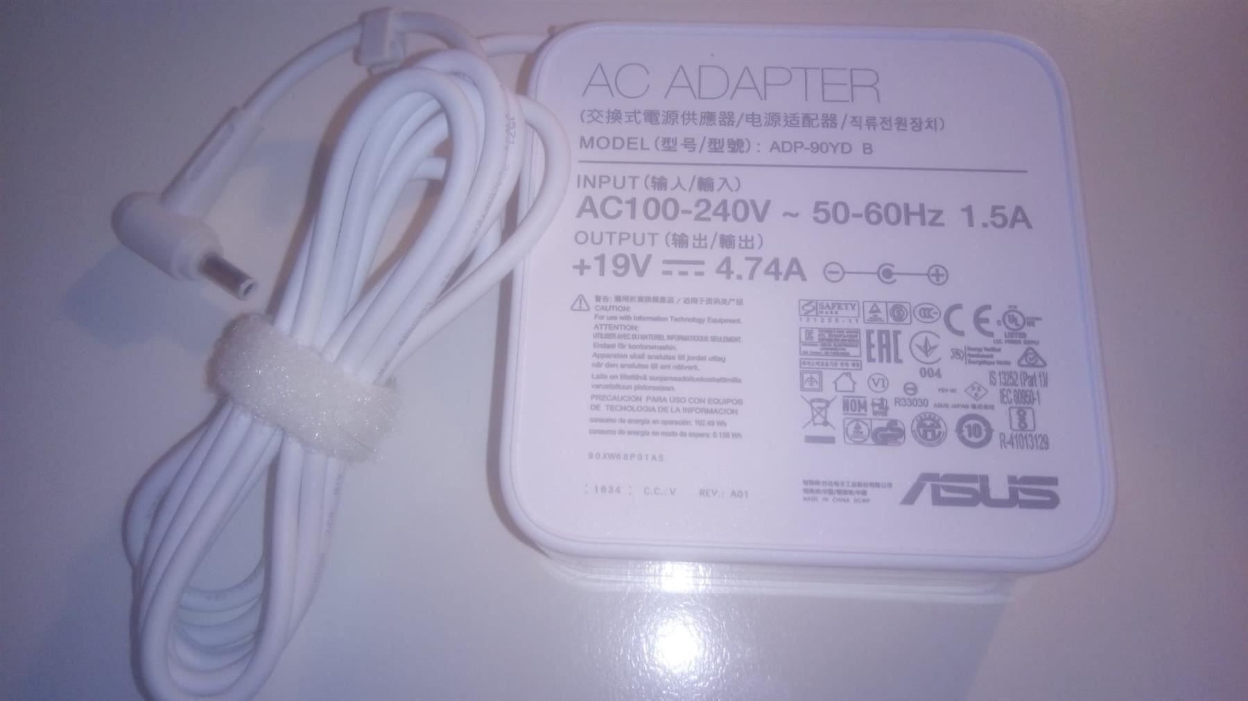 Laufwerke & Adapter: NEU Original Asus Adapter ADP-90YD – Gebraucht aus Schlieren von ricado 1