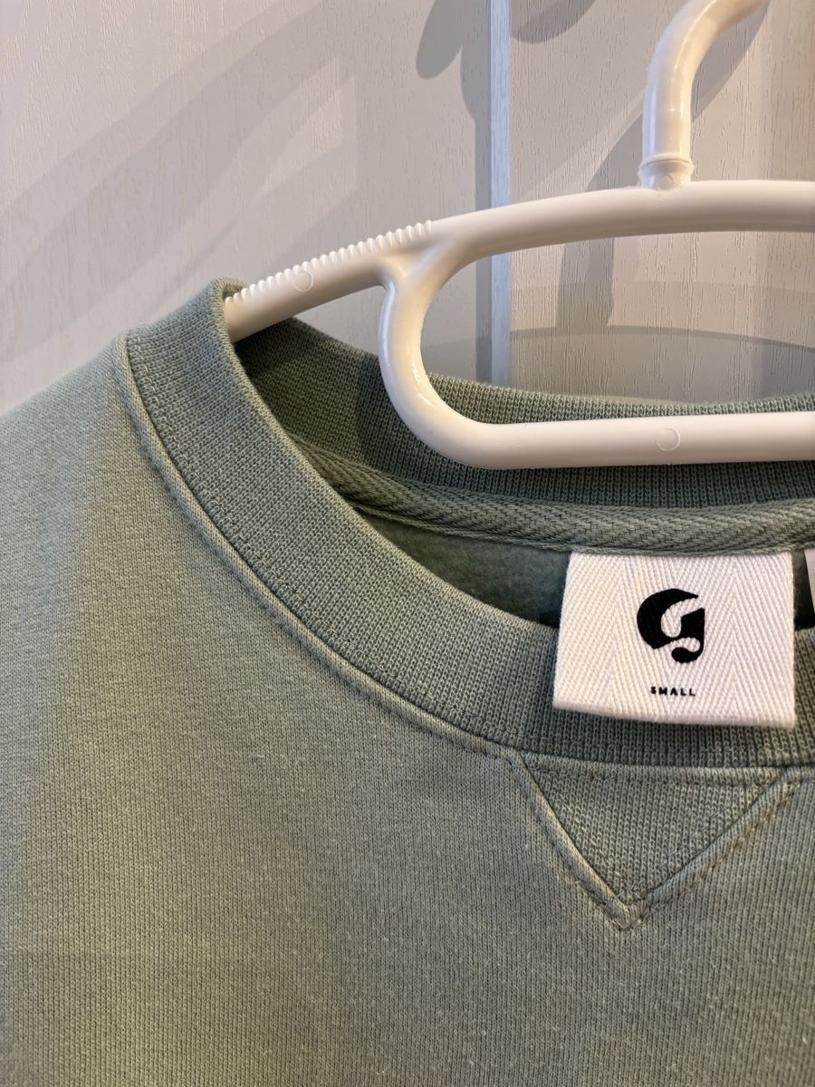 Pullover & Sweatshirts: Glossier sweatshirt size S – Gebraucht aus Adliswil von Ruedetu 2