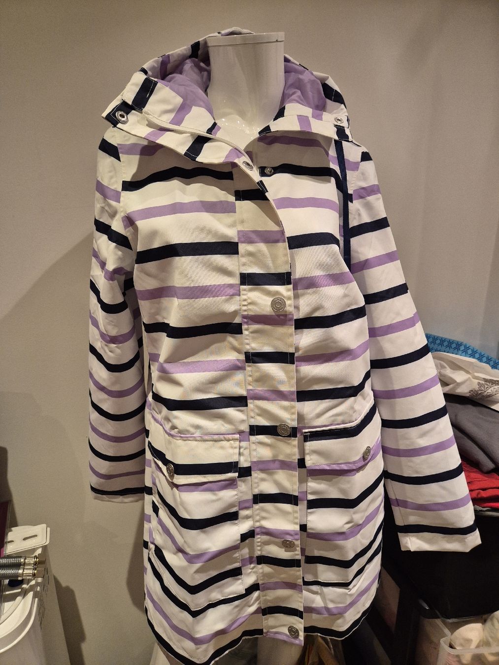 Giacche: Veste imperméable – Nuovo e nell'imballaggio originale da Genève venduto da ana_z8yn