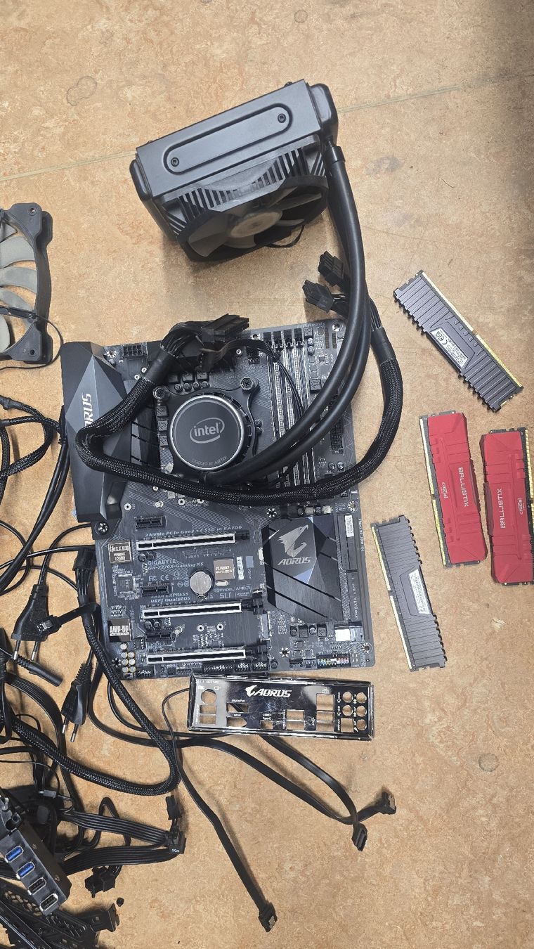 PC: Diverse PC Komponenten Asus Mainboard, RTX 3080, CPU, Ram – Difettoso da Niederglatt ZH venduto da phi_9x5z 1