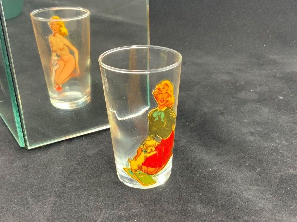 Bicchieri: Vintage nude shot Glas – Usato da Erlach venduto da silvia3235 1