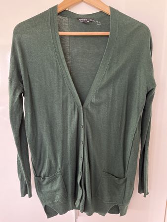 Dunkelgrüne Strickjacke, Grösse M