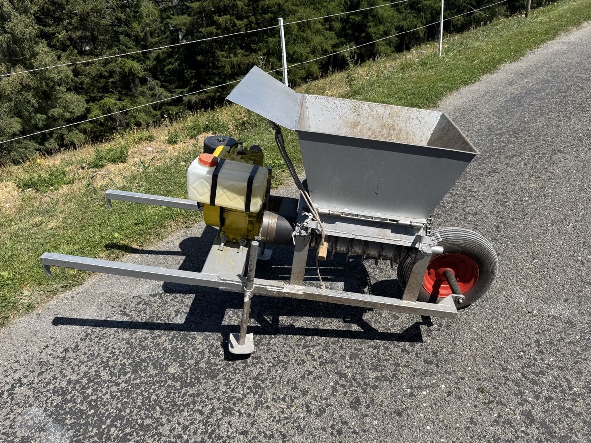 Tutte le macchine: Mistbrecher / Häcksler  – Usato da Eischoll venduto da Tschiepi6 3