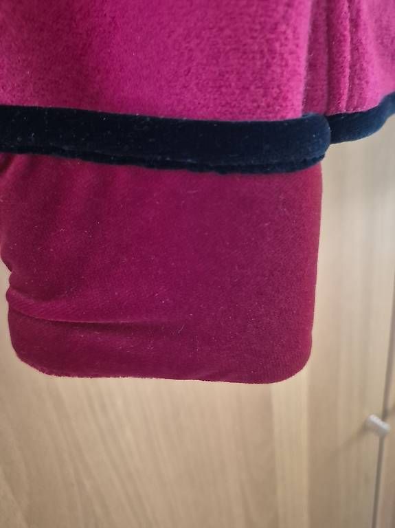 Giacche: Wolljacke mit Samtbesätzen – Usato da Niederlenz venduto da Ticinopalme 3