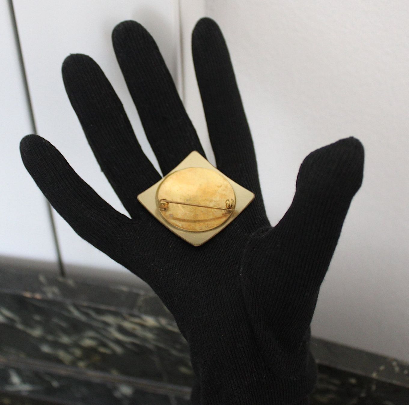 Broschen & Nadeln: Brosche ,  ca. 3.5 x 3.5 cm, – Gebraucht aus Locarno von madame-tus-sauds 4