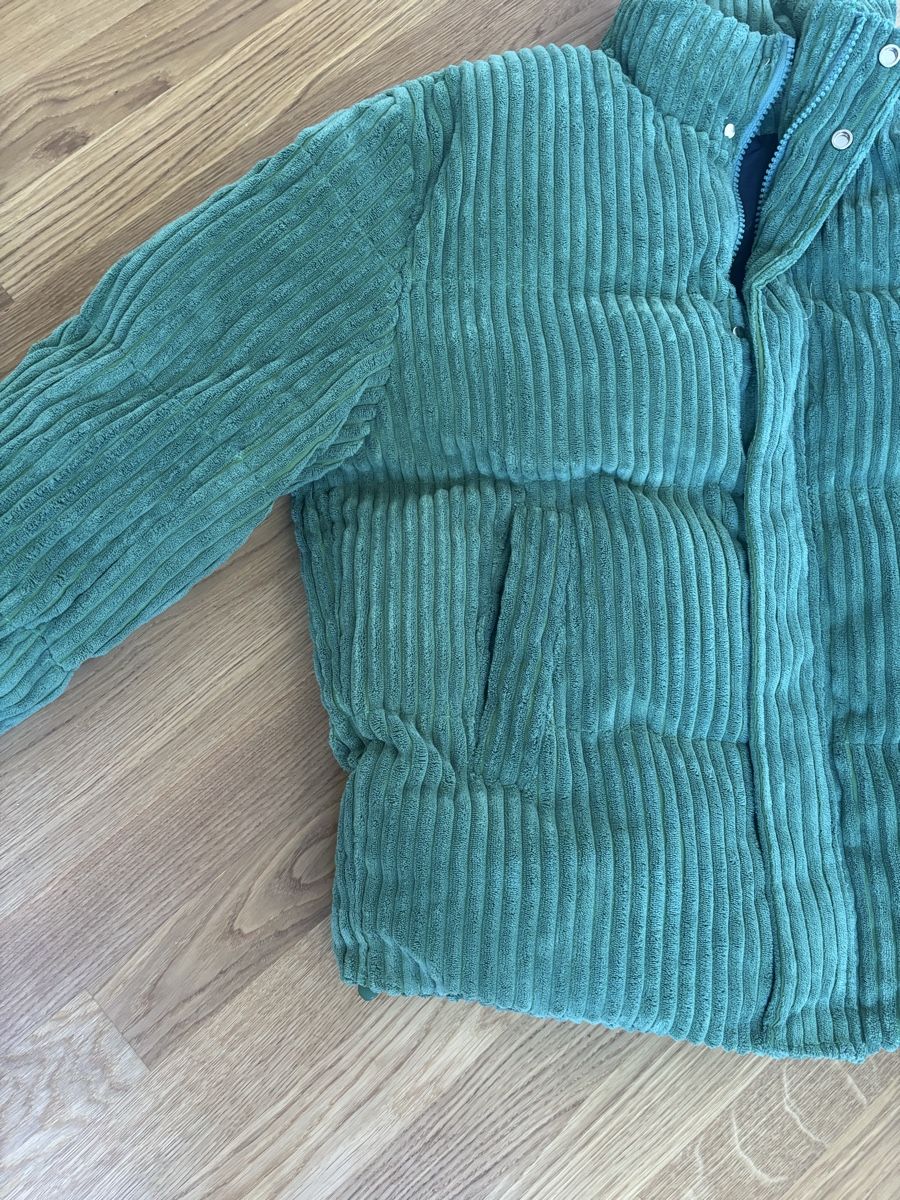 Giacche: Green corduroy puffer jacket Size L – Usato da Zürich venduto da cha_jz8q 1