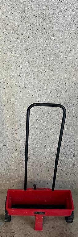 Altro in Utensili da giardino: Einhell Streuwagen GC-SR 12 – Usato da Rheinfelden venduto da Cimbom1919