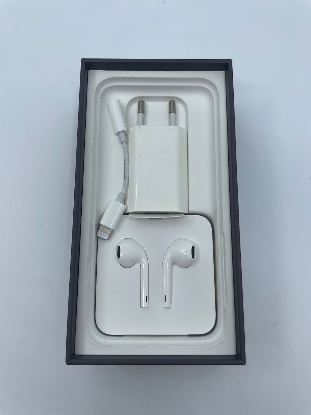 Apple Portables: Apple iPhone 8 64GB Space Grey + Smart Battery – Neuf (Voir description) à Zürich par Waikiki57 1