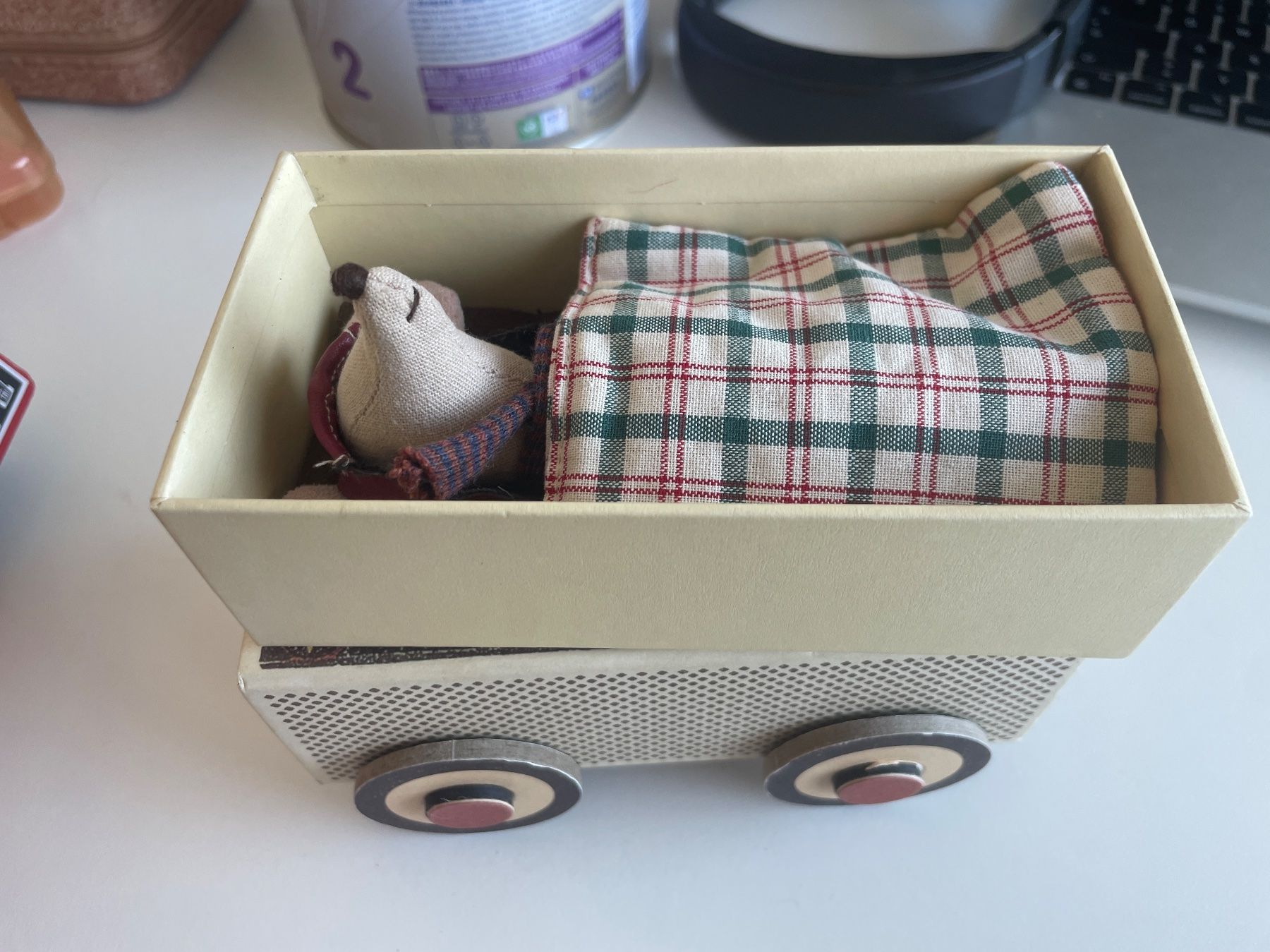 Maileg Giocattoli: Maileg Retired Racer Mouse & Box – Usato da Zug venduto da jia_2zsd 3