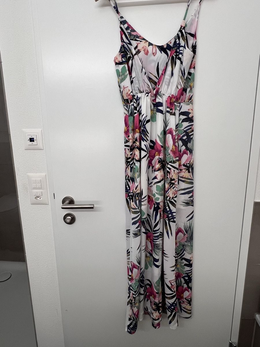 Vestiti: Summer Maxi Dress - Tropical Print, Size 34 – Usato da Obbürgen venduto da szu_vtz9 1
