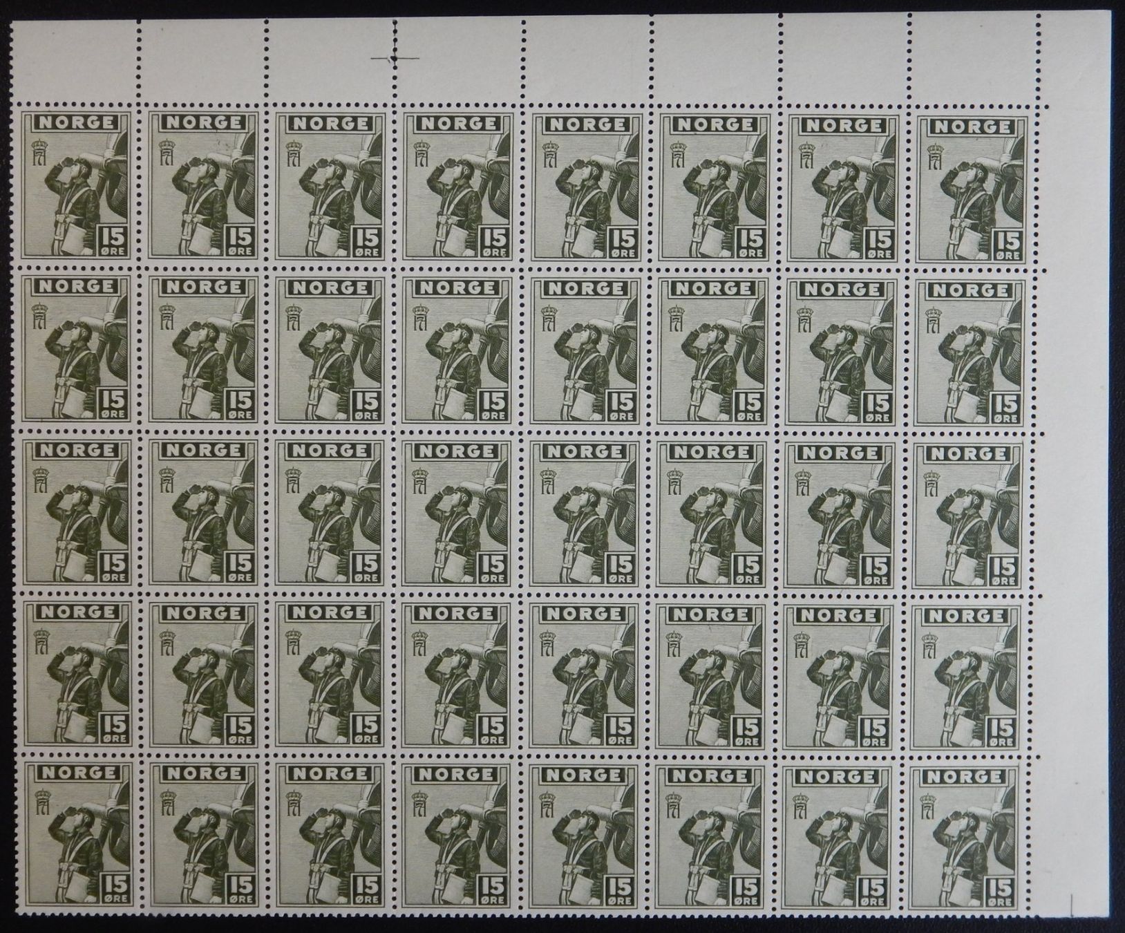 Tutti i francobolli: Norwegen Kat. 279 ** 1943 40 Block – Usato da Zürich venduto da Muehlekauf