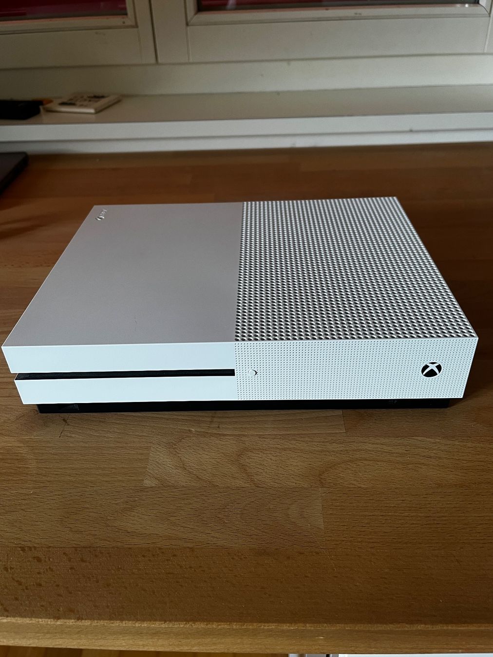 Microsoft Console: XBOX one S ohne Spiel – Nuovo (secondo la descrizione) da Fehren venduto da gre_r8kw 2