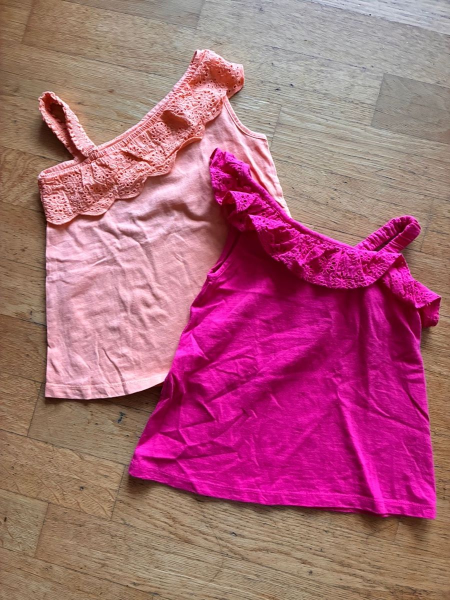 Blusen, T-Shirts & Tops: Zwei schöne Shirts Gr. 122 – Gebraucht aus Richterswil von duffi326464