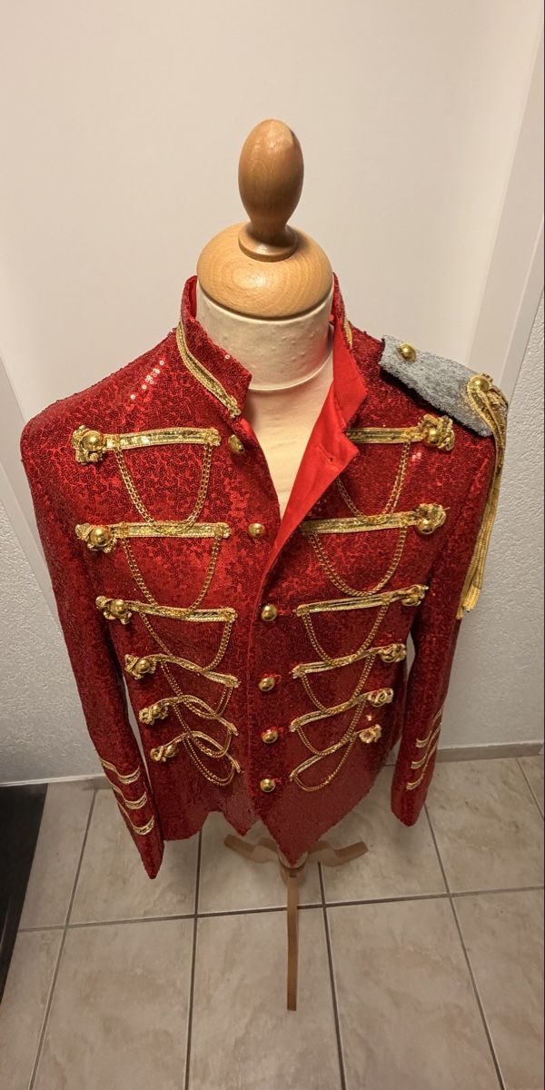 Costumes: Glitzer Kostüm / Jacke rot – Neuf avec emballage d'origine à Laufen par jimknopf061 1