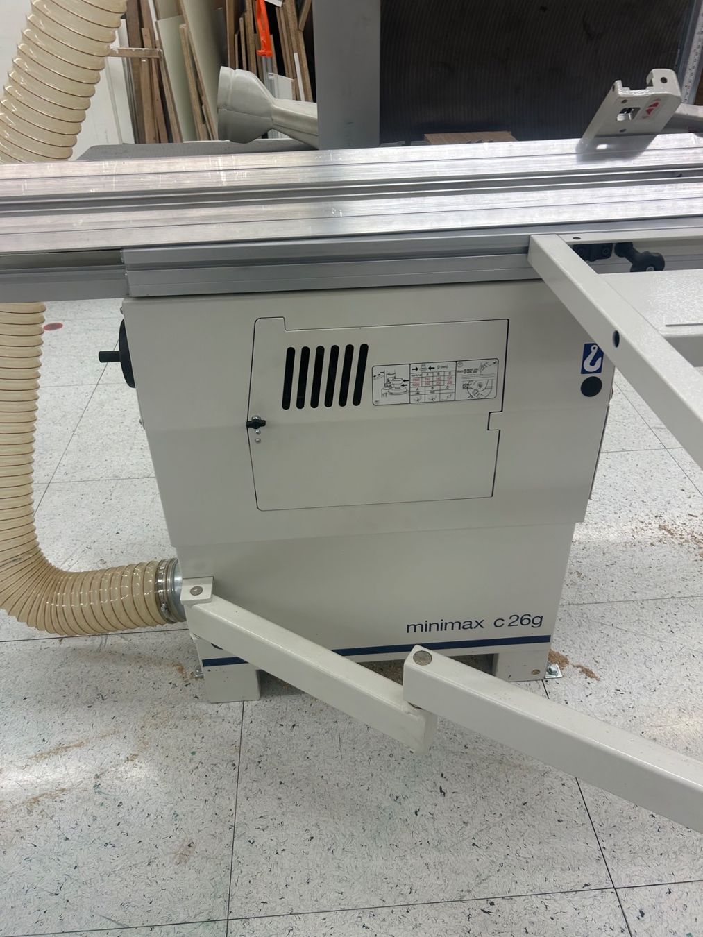 SCM Tutte le macchine: Minimax C26G combiné – Usato da Plan-les-Ouates venduto da Sunflowercloclo