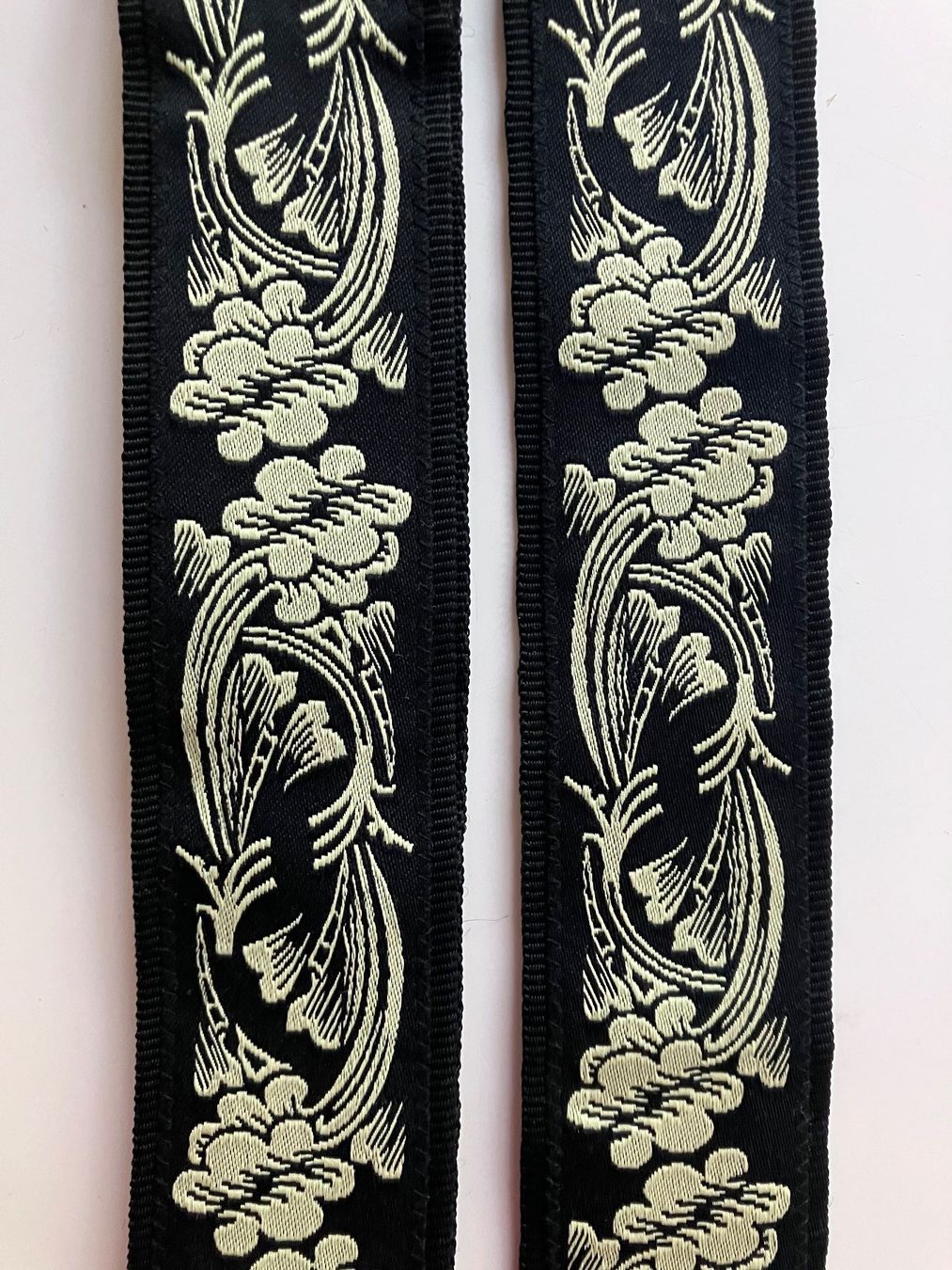 Instruments de musique: Planet Waves E-Gitarrengurt mit Blumen-Motiv – D'occasion à Luzern par Madvibe 2