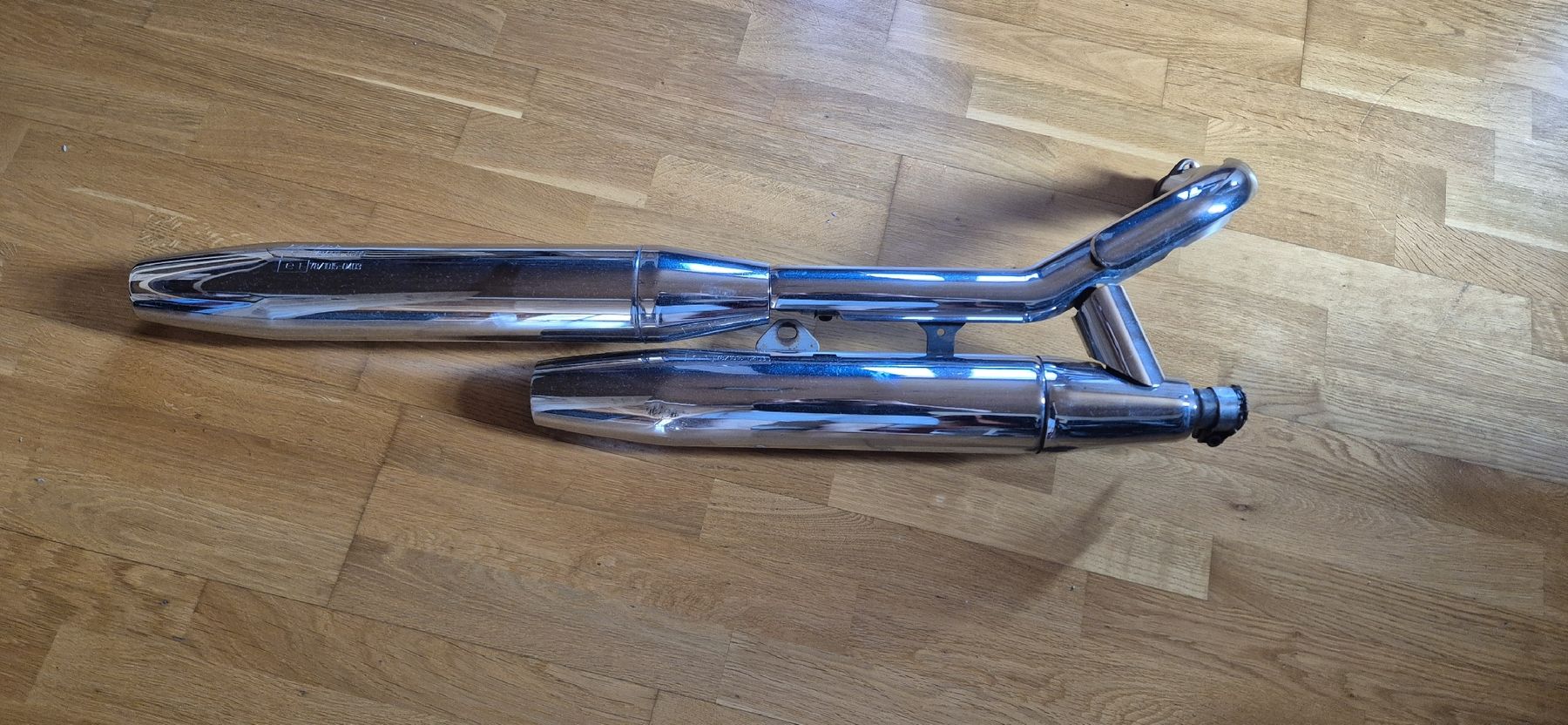 Yamaha Sistemi di scarico: Yamaha XVS 650 Orginalauspuffanlage – Usato da Seewis-Pardisla venduto da Dyamii