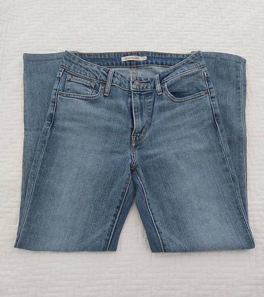 Levi's Jeans: Levis jeans – Neu (gemäss Beschreibung) aus Zürich von Babadermf 1