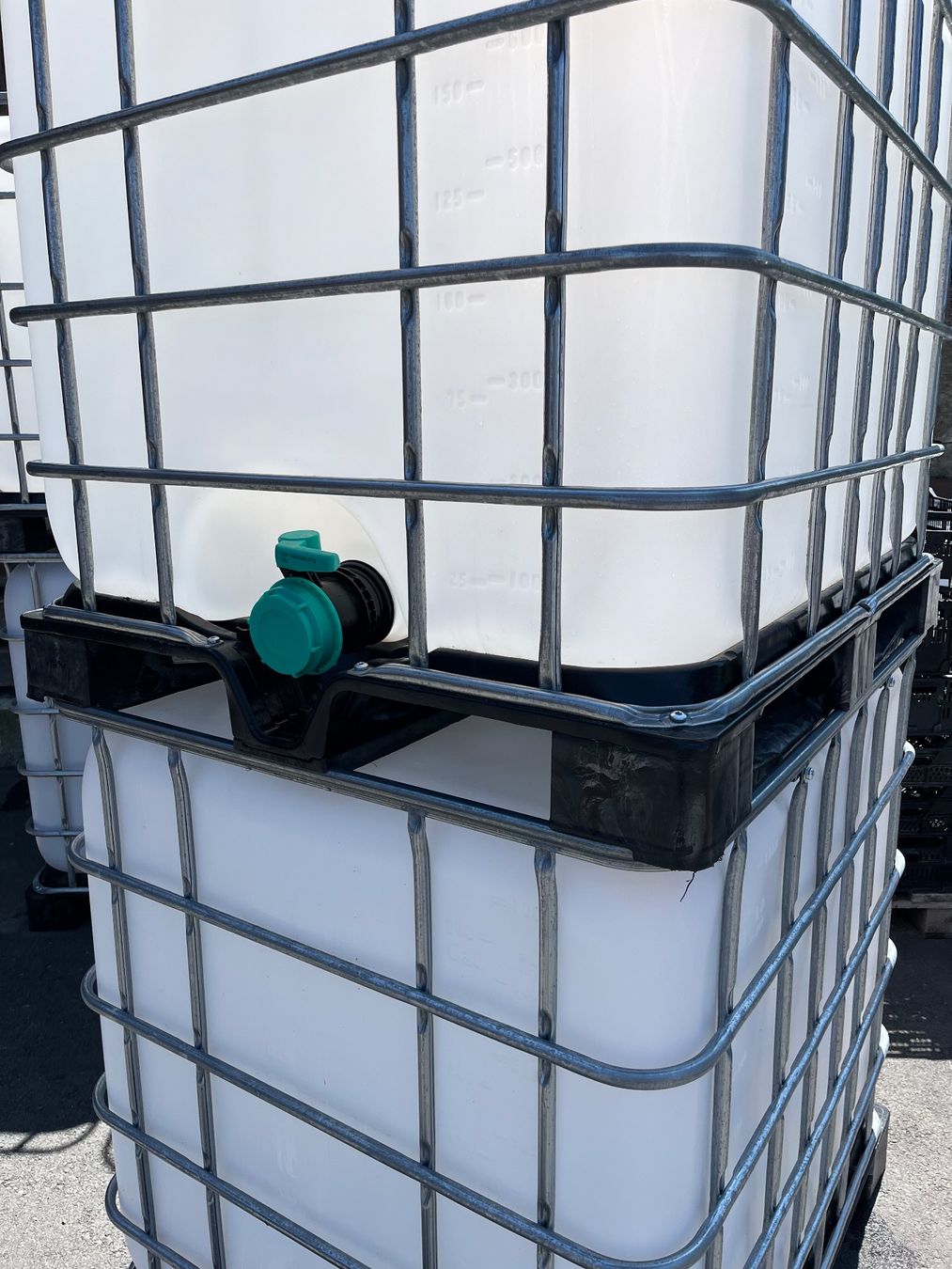 Abreuvoirs & Auges: IBC-Tank – D'occasion à Uetendorf par dunjjjj 4