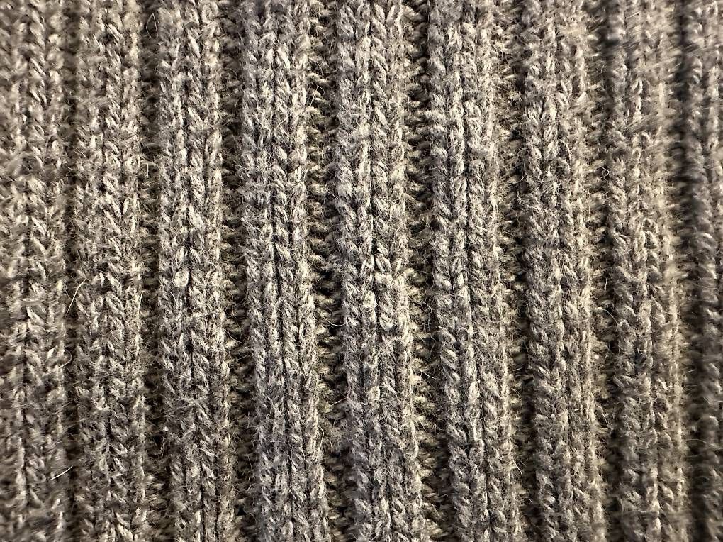 Pullover & Sweatshirts: Pullover 96 – Gebraucht aus Bern von Salamander86 2
