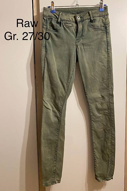 Jeans: Jeans Grösse 26 und 27  – Gebraucht aus Arth von a_a_n5vp