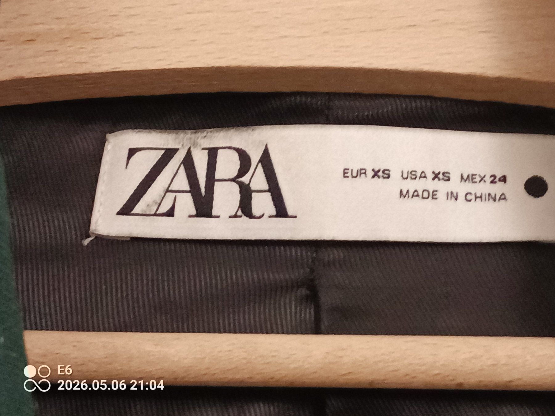 Zara Giacche: Grüner Blazer   Marke: ZARA – Usato da Zürich venduto da Mitzi6 6