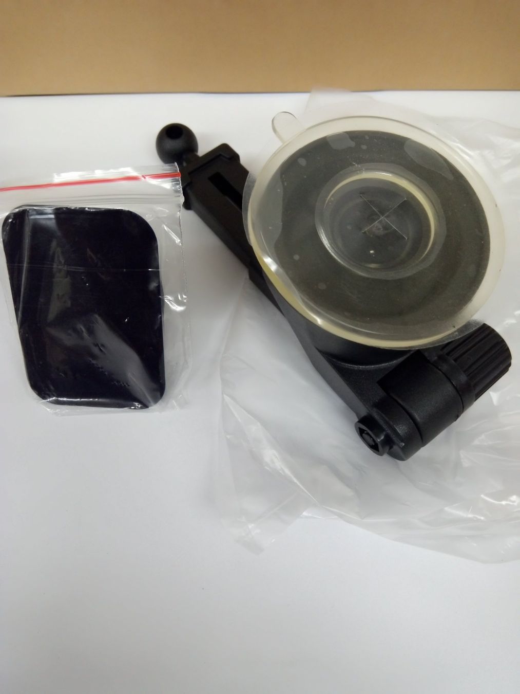 Supporti a parete: Car Mobile Mount - Smartphone Autohalterung – Nuovo e nell'imballaggio originale da Ermatingen venduto da rik4rdo 1