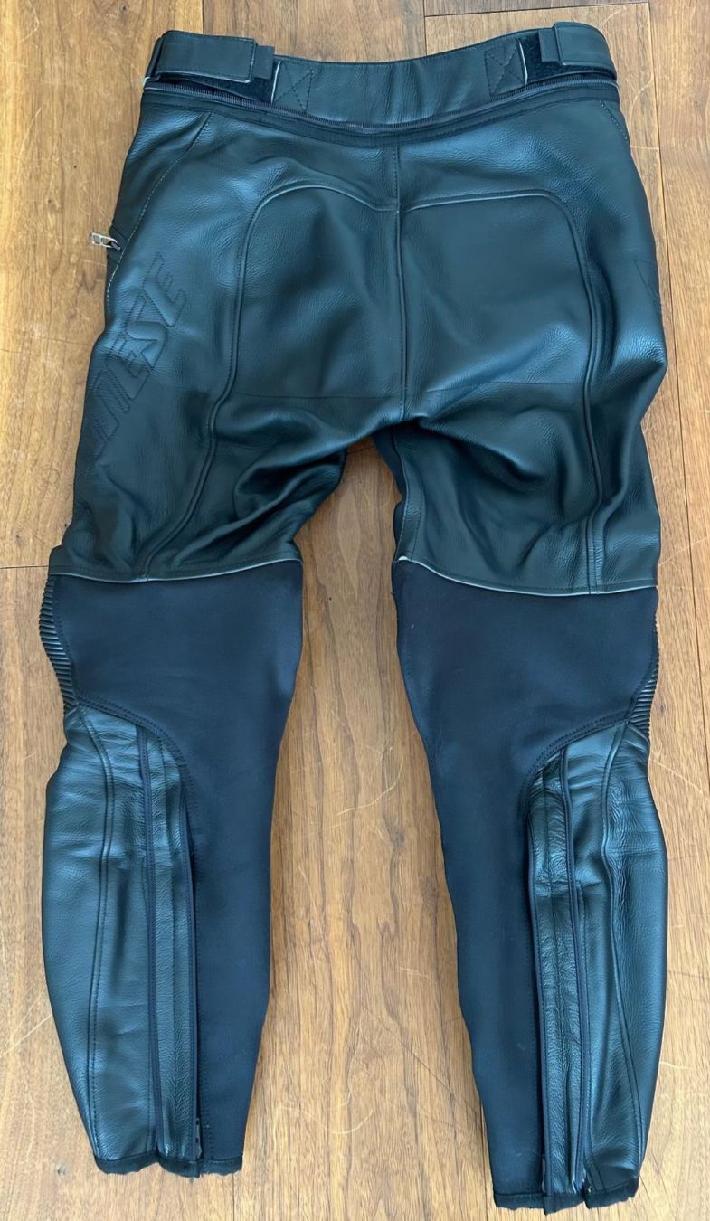 Dainese Hosen: Motorrad Lederhose Dainese – Gebraucht aus Ilanz von Rossi08 1