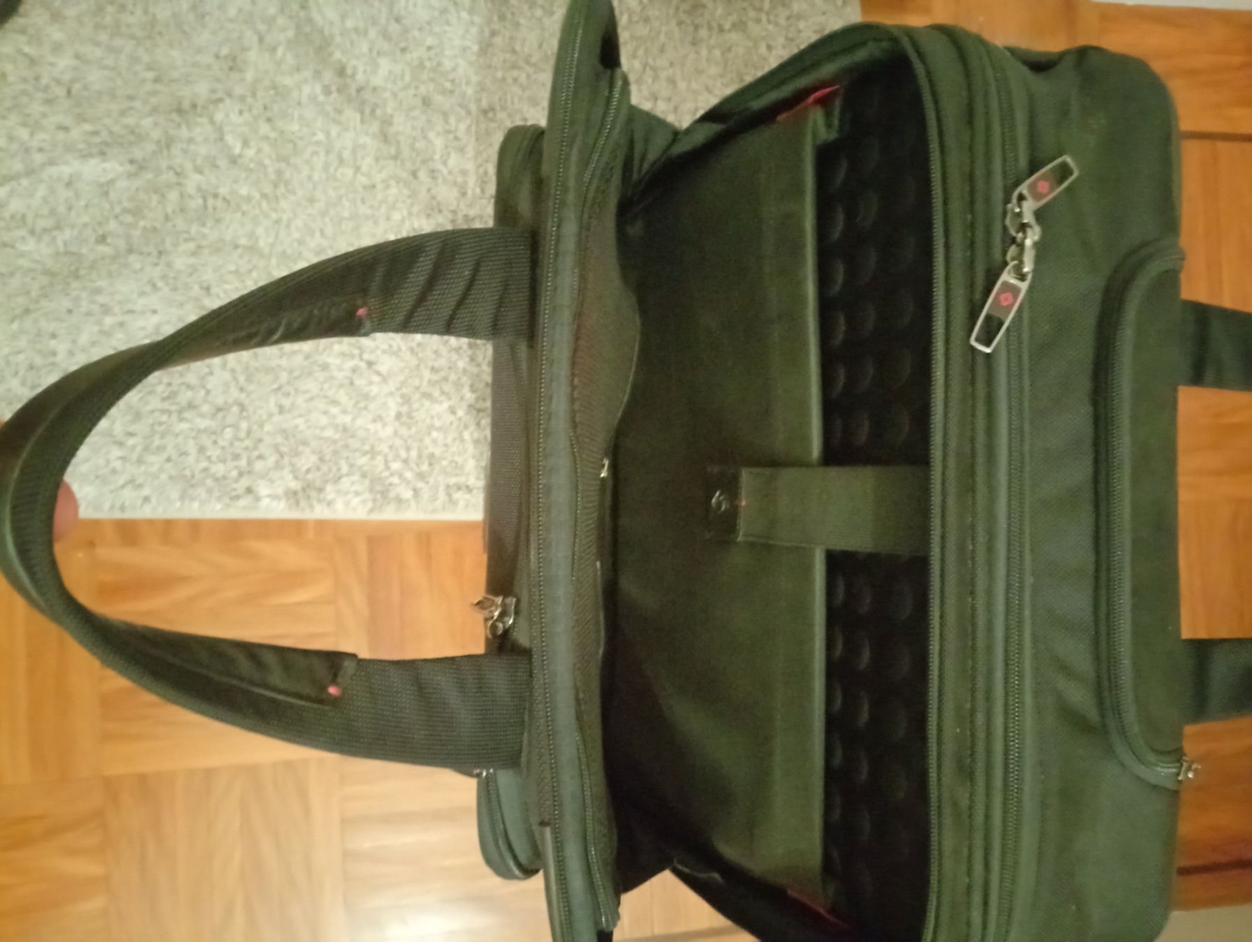 Borse: SAMSONITE schwarzer Business Koffer , underseat – Usato da Wettswil venduto da pinkabella 7