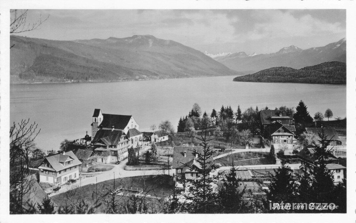 Cartes postales: Risch ZG // 1942 Dorf Zugersee – D'occasion à Basel par intermezzo12