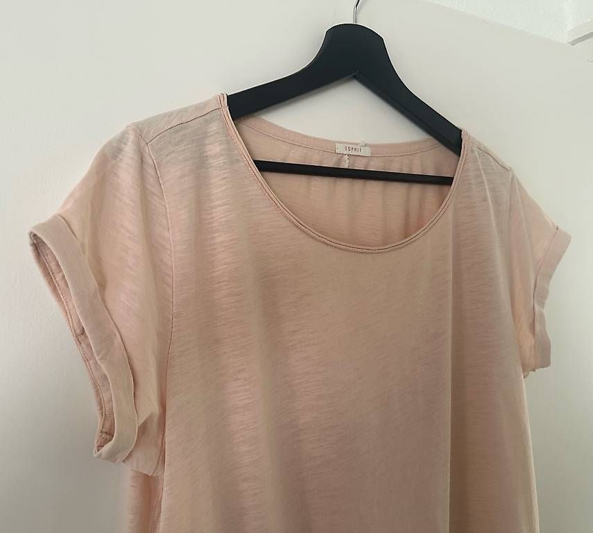 Esprit T-Shirts: ESPRIT T-Shirt. Gr. 42 – Gebraucht aus Flawil von mar_9chb 3