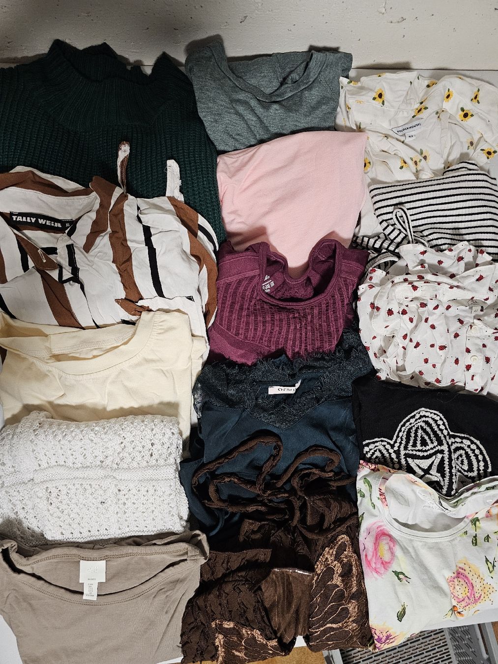 Lots de vêtements: Kleiderpaket gr L ca150 stück – D'occasion à Grabs par Sunnewis-2 4
