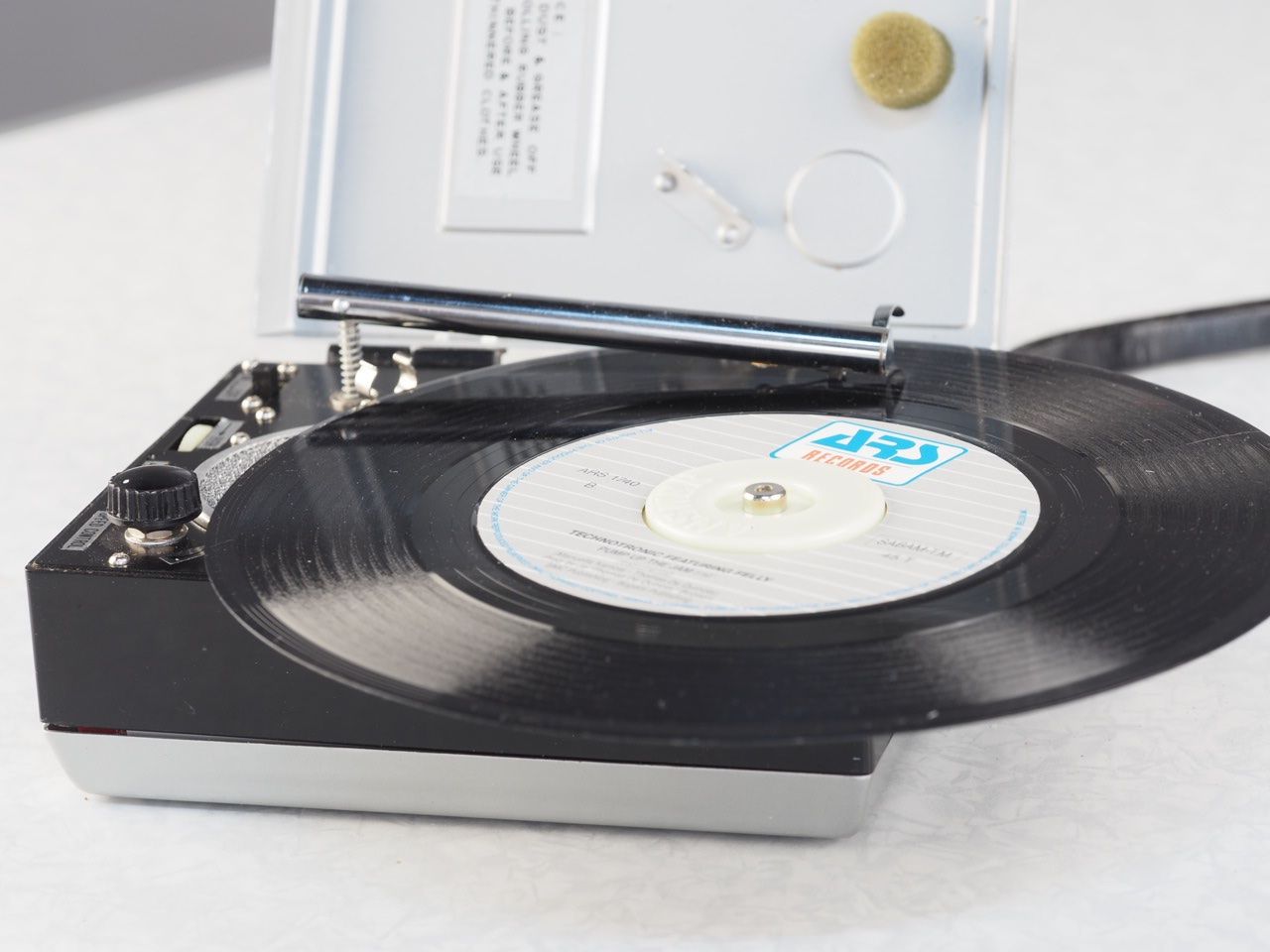 Tourne-disques: tourne disque – D'occasion à Lausanne par Leag 5
