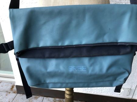 Tasche von Bree in schönem Blau