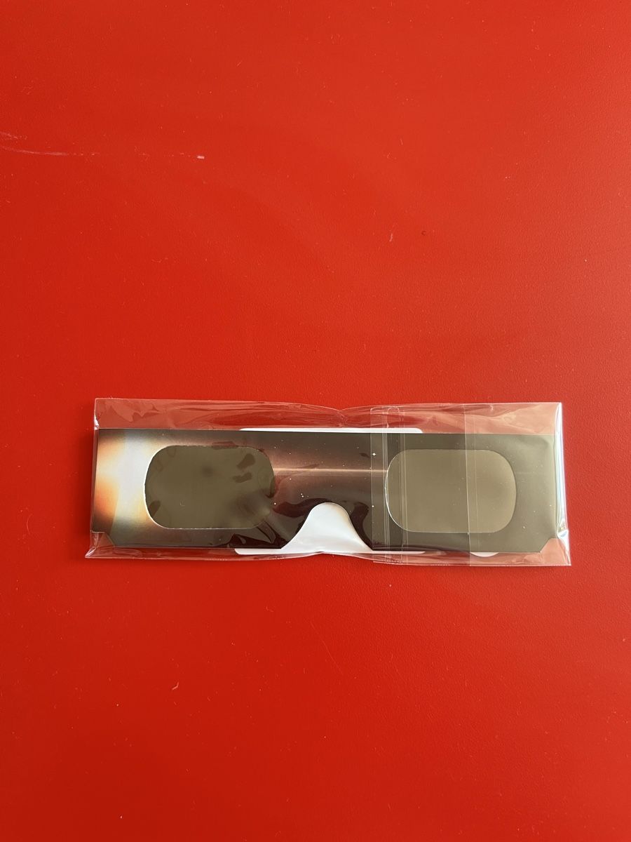 Brillen & Gläser: Sonnenfinsternisbrille – Neu und originalverpackt aus St. Gallen von zuitop
