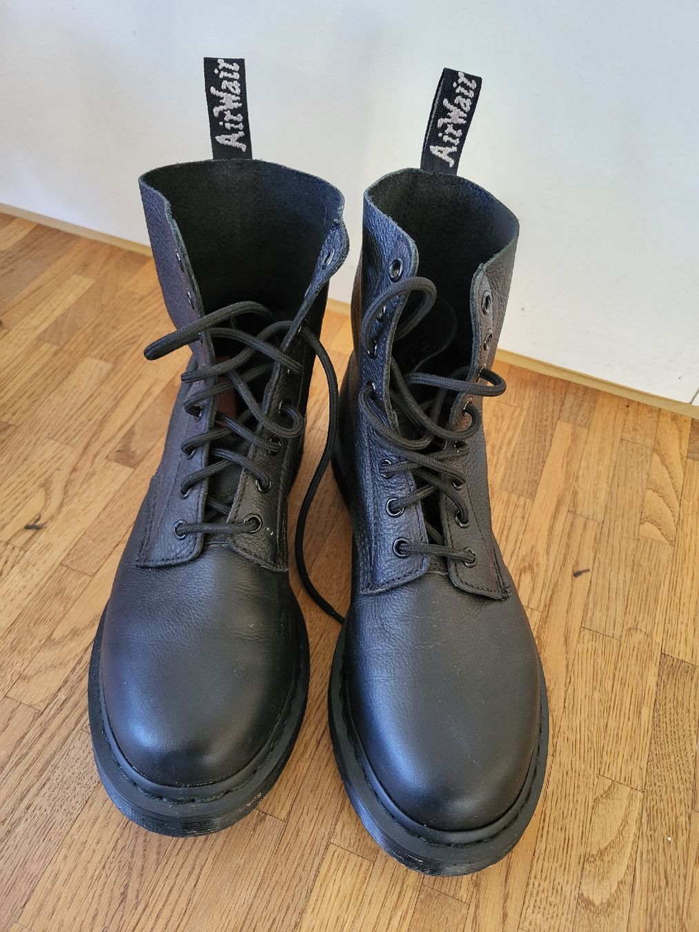Dr. Martens Scarpe da uomo: Neuwertige Doc Martens Gr. 42 – Usato da Samstagern venduto da witschan 1