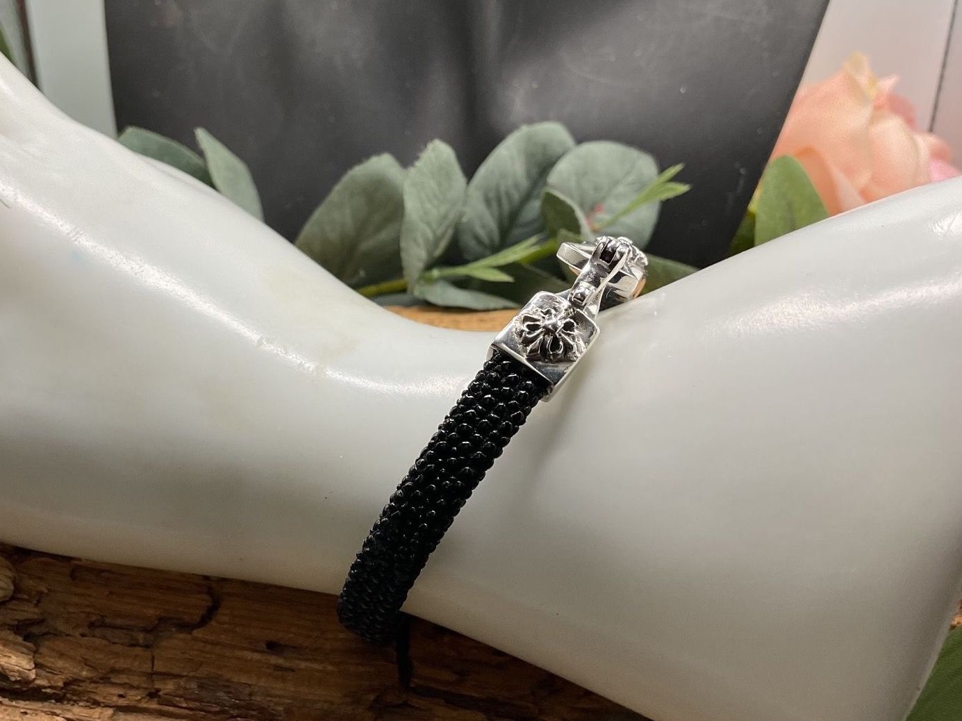 Bracciali & Braccialetti: Armband aus Rochenleder mit Sterlingsilber – Nuovo (secondo la descrizione) da luzern venduto da Alpendorf1 4